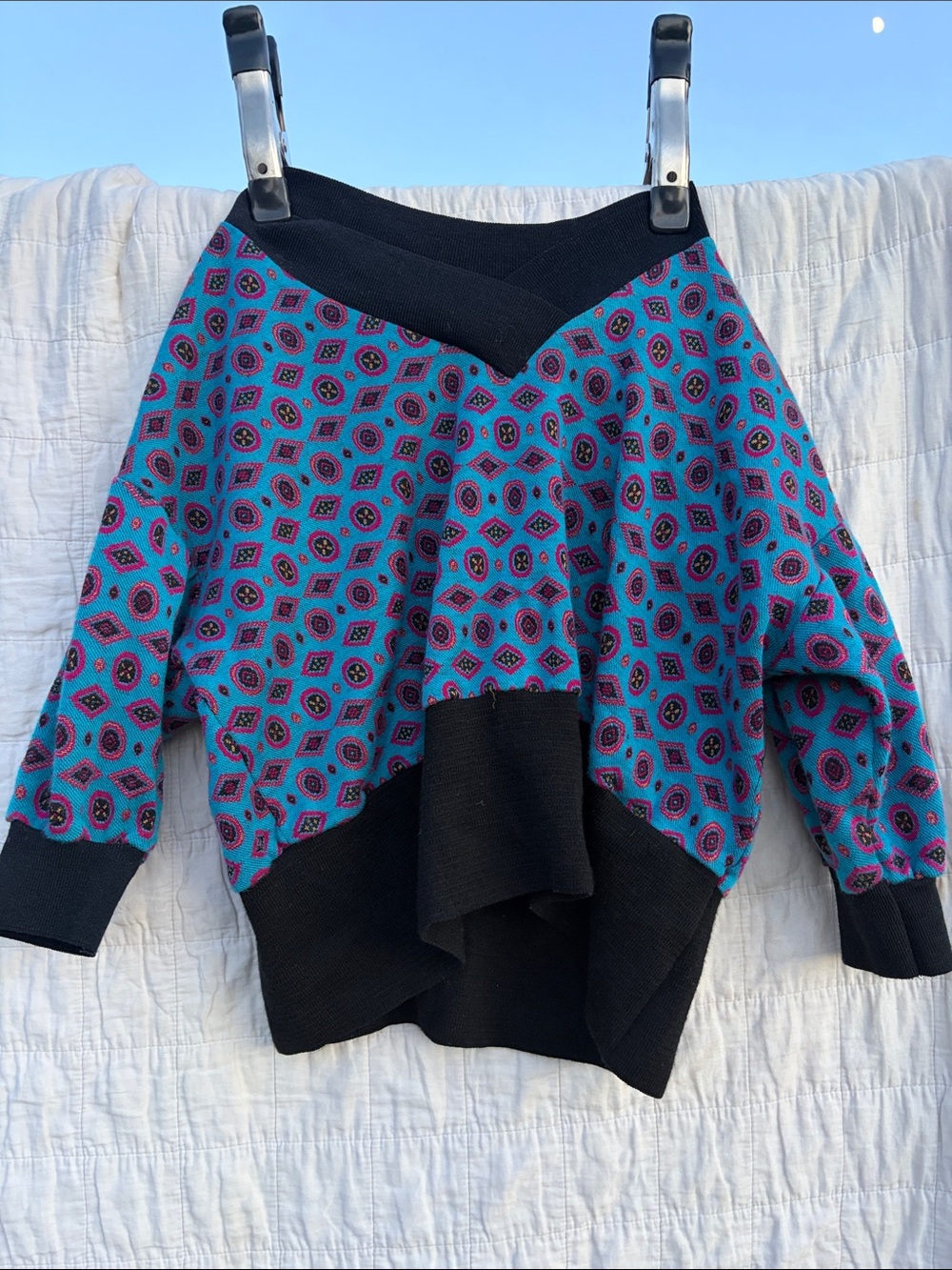 Vintage Off-the-Shoulder Geometric Knit Sweater in Blue & Pink - Unbranded